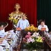 Thủ tướng Nguyễn Xuân Phúc làm việc với cán bộ chủ chốt tỉnh Vĩnh Long. (Ảnh: Thống Nhất/TTXVN)