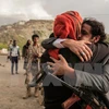 Binh sỹ thuộc lực lượng ủng hộ Chính phủ Yemen sau khi được trả tự do theo chương trình trao đổi tù nhân tại Taiz, Yemen ngày 1/6. (Nguồn: AFP/TTXVN)