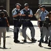 Cảnh sát Australia tuần tra tại quận trung tâm thương mại ở Sydney. (Nguồn: AFP/TTXVN)