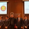 Ngoại trưởng Uruguay Rodolfo Nin Novoa cùng Đại sứ Việt Nam và Indonesia tại lễ ra mắt trung tâm nghiên cứu Mercosur-ASEAN. (Ảnh: Diệu Hương/Vietnam+)