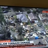 Truyền hình Mỹ đưa tin về thiệt hại do trận lốc xoáy gây ra. (Nguồn: weather.com)