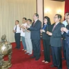 Chủ tịch nước Trần Đại Quang dâng hương tưởng niệm Chủ tịch Hồ Chí Minh tại Khu di tích Phủ Chủ tịch. (Ảnh: Nhan Sáng/TTXVN) 