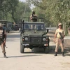 Lực lượng an ninh Pakistan tại một khu vực mới xảy ra vụ đánh bom liều chết. (Nguồn: Reuters)