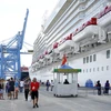 Du thuyền hạng sang đưa 2.000 khách quốc tế thăm vịnh Nha Trang