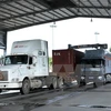 Máy soi container di động tại Chi cục Hải quan Quản lý hàng xuất nhập khẩu ngoài khu công nghiệp-Cục Hải quan Bình Dương. (Ảnh: Hoàng Hùng/TTXVN)