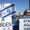 Biểu tình phản đối các hành động bài Do Thái tại Philadelphia, bang Pennsylvania ngày 2/3. (Nguồn: AFP/TTXVN)