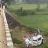 Taxi rơi xuống cầu, 6 người chết và bị thương sau khi đi đám cưới