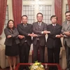 Đại sứ 5 nước ASEAN tại Argentina trong buổi tổng kết năm chủ tịch luân phiên của Việt Nam. (Ảnh: Diệu Hương/Vietnam+)