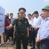 Phó Thủ tướng Vương Đình Huệ kiểm tra tuyến đường Cảng Hàng không Thọ Xuân đi Khu Kinh tế Nghi Sơn. (Ảnh: Trịnh Duy Hưng/TTXVN)
