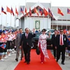 Lễ tiễn Thủ tướng Nguyễn Xuân Phúc và Phu nhân tại sân bay quốc tế Wattay. (Ảnh: Thống Nhất/TTXVN)