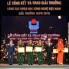 Các tác giả nhận giải Nhất Giải thưởng Sáng tạo khoa học công nghệ Việt Nam năm 2016. (Ảnh: Anh Tuấn/TTXVN)
