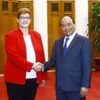 Thủ tướng Nguyễn Xuân Phúc tiếp Thượng nghị sỹ Marise Payne, Bộ trưởng Quốc phòng Australia đang thăm và làm việc tại Việt Nam. (Ảnh: An Đăng/TTXVN)