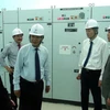 Lãnh đạo tỉnh Quảng Trị tham quan Nhà máy thủy điện ĐaKrông 1. (Ảnh: Trịnh Bang Nhiệm/TTXVN)