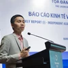 Ông Nguyễn Đức Thành Viện trưởng Viện Nghiên cứu Kinh tế và Chính sách công bố Báo cáo kinh tế vĩ mô quý 1/2018. (Ảnh: Hoàng Hùng/TTXVN)