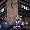 Giám đốc điều hành Starbucks Kevin Johnson. (Nguồn: Reuters)