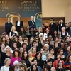 Các ngôi sao và nhà sản xuất phim tham gia biểu tình đòi cải thiện bình đẳng giới trên thảm đỏ của Liên hoan phim Cannes 2018 ở Cannes, miền nam Pháp ngày 12/5. (Nguồn: AFP/TTXVN)