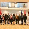 Đoàn Ban Dân vận chụp ảnh chung tại Trụ sở Đại sứ quán Việt Nam tại Hà Lan. (Nguồn: Đại sứ quán Việt Nam tại Hà Lan)