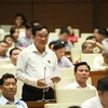 Đại biểu Quốc hội tỉnh Thanh Hóa Mai Sỹ Diến phát biểu. (nh: Dương Giang/TTXVN)