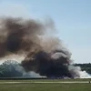 Khói bốc lên từ hiện trường vụ rơi máy bay. (Nguồn: Omaha.com)