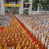 Đông đảo tăng ni, phật tử của thành phố tham dự Đại lễ Phật đản Phật lịch 2562. (Ảnh: Thế Anh/TTXVN)