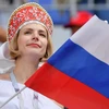 Cổ động viên Nga trước trận đấu giữa đội tuyển Nga và đội tuyển Uruguay tại bảng A, Vòng chung kết World Cup 2018 diễn ra ở Samara, Nga ngày 25/6. (Nguồn: AFP/TTXVN)