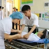 Hơn 50 công nhân vẫn đang được tiếp tục điều trị và theo dõi tình trạng sức khỏe tại Bệnh viện Việt Nam-Thụy Điển. (Ảnh: Trung Nguyên/TTXVN)