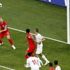 Cầu thủ Harry Kane của Anh (trái) sút bóng vào lưới Tunisia trong trận đấu ở bảng G World Cup 2018 tại Volgograd, Nga ngày 18/6. (Ảnh: EFE-EPA/TTXVN)