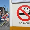 Bảng cấm hút thuốc lá tại một nơi công cộng. (Ảnh: AFP/TTXVN)