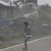 Người dân Philippines chống chọi với cơn bão lớn nhất thế giới năm 2018. (Ảnh: EPA)