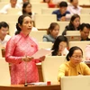 Đại biểu Quốc hội tỉnh Trà Vinh Trần Thị Huyền Trân phát biểu. (Ảnh: Phương Hoa/TTXVN)