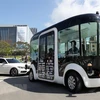 Xe buýt tự lái Zero Shuttle chạy thử trên tuyến đường ở Seongnam, Hàn Quốc ngày 4/9. (Ảnh: Yonhap/TTXVN)