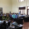 Phiên tòa xét xử liên quan đến vụ án chạy thận tại Bệnh viện Đa khoa tỉnh Hòa Bình. (Nguồn: Vietnam+)