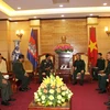 Trung tướng Đỗ Căn tiếp Đoàn đại biểu Tòa án Quân sự và Viện Kiểm sát Quân sự Campuchia. (Nguồn: Bộ Quốc phòng)
