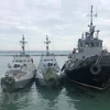 Ba tàu hải quân Ukraine bị lực lượng tuần duyên thuộc Cơ quan An ninh Liên bang Nga (FSB) bắt giữ. (Ảnh: THX/TTXVN)