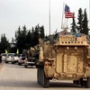 Các lực lượng Mỹ di chuyển tới gần làng Darbasiyah, miền Bắc Syria, giáp giới Thổ Nhĩ Kỳ ngày 28/4/2017. (Ảnh: AFP/TTXVN)
