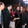 Phó Thủ tướng Chính phủ Trịnh Đình Dũng với các đại biểu tại buổi gặp mặt. (Ảnh: Văn Điệp/TTXVN)