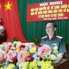 Thiếu tướng Nguyễn Thanh Hải, Phó Tham mưu trưởng Bộ Tư lệnh Quân khu 9 báo cáo chuyên đề tại hội nghị. (Ảnh: Phạm Minh Tuấn/TTXVN)