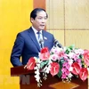 Phó Chủ tịch Ủy ban Nhân dân tỉnh Lạng Sơn nhiệm kỳ 2016-2021, Dương Xuân Huyên phát biểu nhận chức. (Ảnh: Thái Thuần/TTXVN)