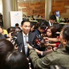 Thứ trưởng Bộ Ngoại giao Lê Hoài Trung trả lời phỏng vấn của phóng viên. (Ảnh: Dương Giang/TTXVN)