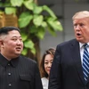 Tổng thống Mỹ Donald Trump và Chủ tịch Triều Tiên Kim Jong-un đã có cuộc đi dạo trong khách sạn Metropole trước khi bước vào Cuộc họp song phương mở rộng. (Ảnh: TTXVN)