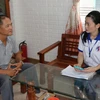 Điều tra viên điều tra dân số và nhà ở tại Đà Nẵng. (Ảnh: Đinh Văn Nhiều/TTXVN)