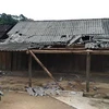 Một nhà dân ở Nghệ An bị ảnh hưởng vì lốc xoáy. (Nguồn: TTXVN)