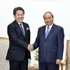 Thủ tướng Nguyễn Xuân Phúc tiếp ông Tadashi Maeda, Thống đốc Ngân hàng Hợp tác quốc tế Nhật Bản (JBIC). (Ảnh: Thống Nhất/TTXVN)