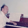 Giáo sư, nhạc sỹ, nghệ sỹ nhân dân Nguyễn Văn Thương.
