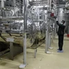 Kỹ thuật viên Iran làm việc tại nhà máy làm giàu urani ở Isfahan, tháng 11/2004. (Ảnh: AFP/TTXVN)