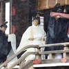 Nhật hoàng Naruhito làm lễ tại Điện thờ cung Hoàng gia ở Tokyo, trước lễ đăng quang ngày 22/10/2019. (Ảnh: Kyodo/TTXVN)