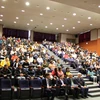 Rất đông học viên Việt Nam học tại Đại học Incheon. (Ảnh: Mạnh Hùng/Vietnam+)