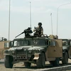 Binh sỹ Mỹ được huy động tới căn cứ quân sự al-Taji, cách thủ đô Baghdad (Iraq) khoảng 30km về phía Bắc sau một vụ tấn công nhằm vào căn cứ này. (Ảnh: AFP/TTXVN)