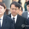Tổng công tố Yoon Seok-youl (trái) và các công tố viên cao cấp Han Dong-hoon (phải) và Kang Nam-il. (Nguồn: Yonhap)