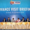 Ban tổ chức cung cấp thông tin cho các đại biểu về công tác chuẩn bị Hội nghị Cấp cao ASEAN 36 và Cấp cao kỷ niệm ASEAN-New Zealand. (Ảnh: Trần Lê Lâm/TTXVN)